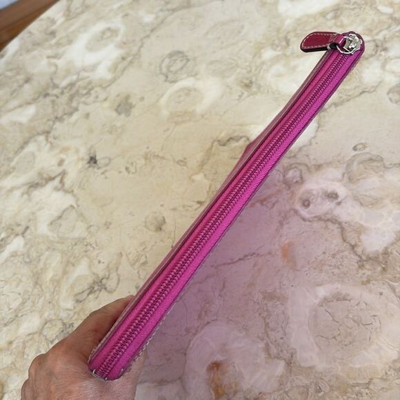 Coach Mini Signature Ipad Tablet Padded Zippered Sleeve Authentic Fuchsia - Picture 9 of 10